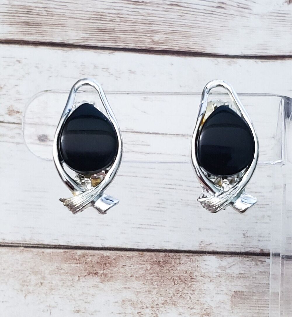 Vintage Clip On Earrings Black & Silver Tone 1 & 1/8"